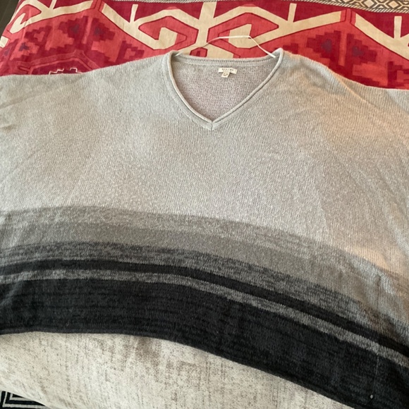 Loose and airy sweater vest by Sonoma…size S/M but fits like much larger - Picture 3 of 5